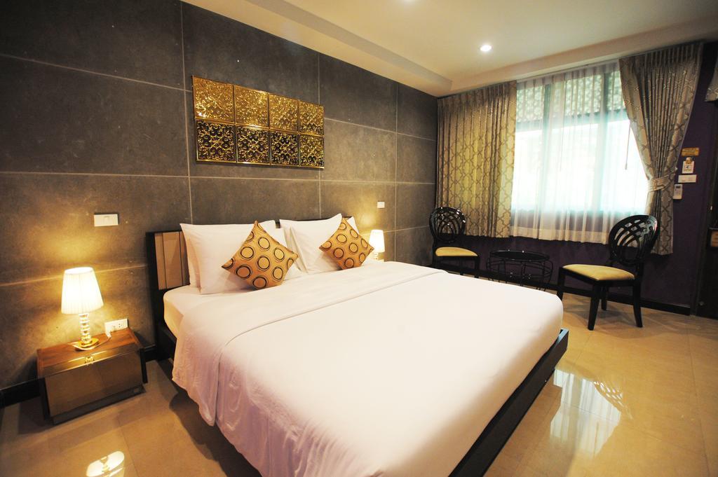 โฟคัลโลคัล เบดแอนด์เบรคฟัส Bed & Breakfast กรุงเทพมหานคร ภายนอก รูปภาพ